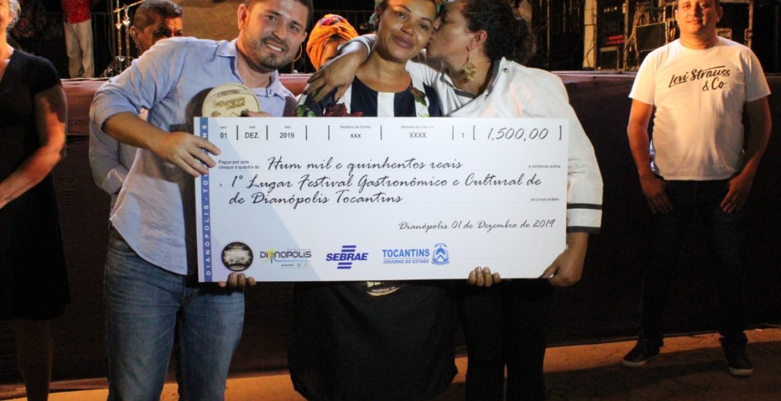 Vencedora da categoria prato salgado – Maisa Ramos com o Rubacão do Quilombo