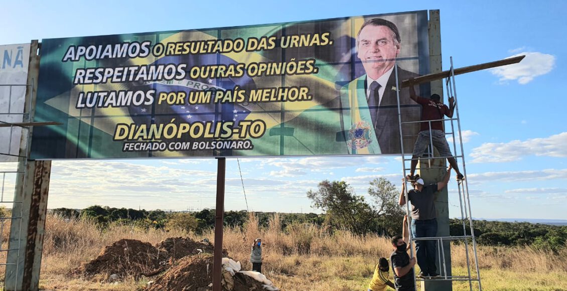 Outdoor de apoio a Bolsonaro em Dianópolis 1